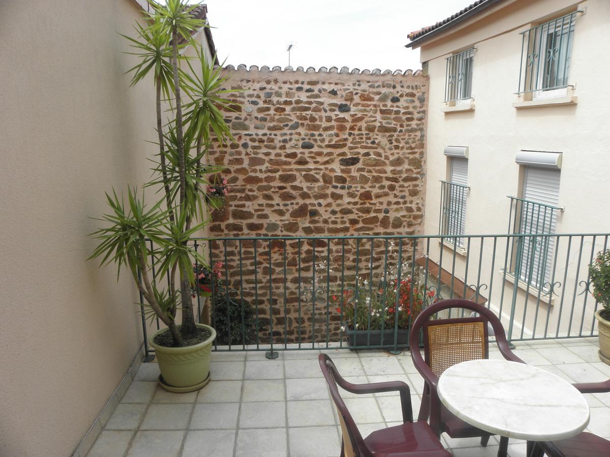 L'Ostalou Hotel Issoire Exterior photo